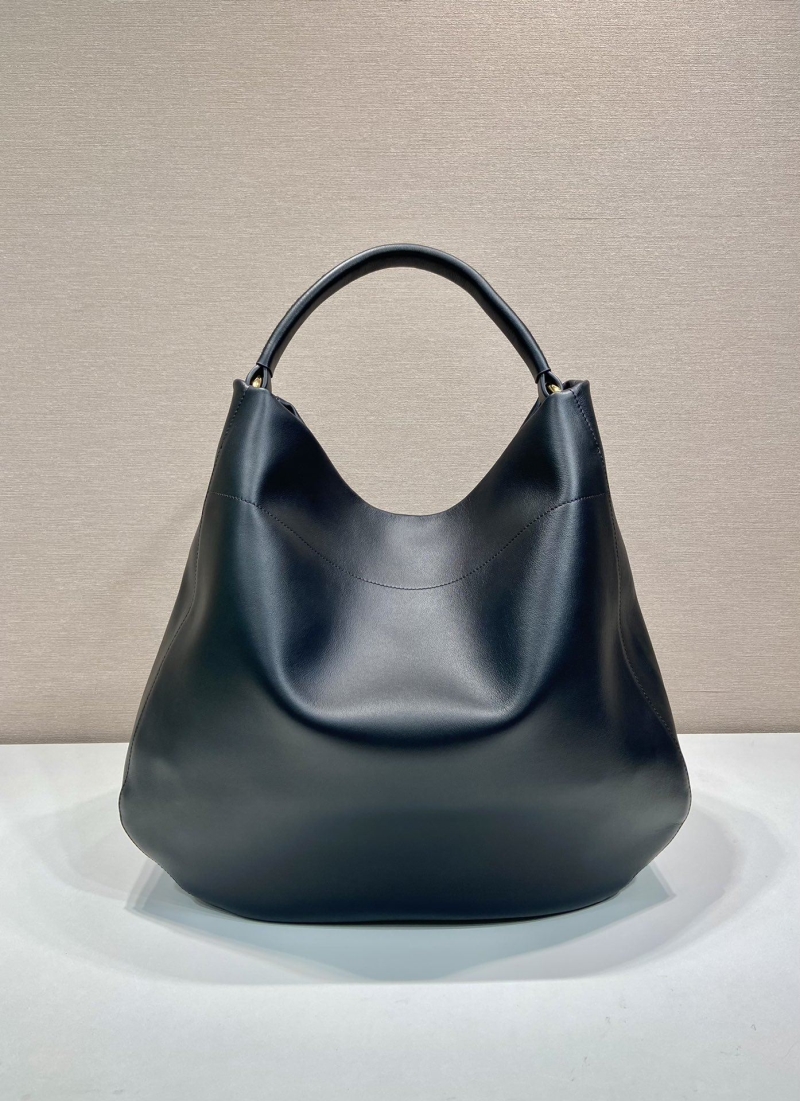 Pra*a tote bags